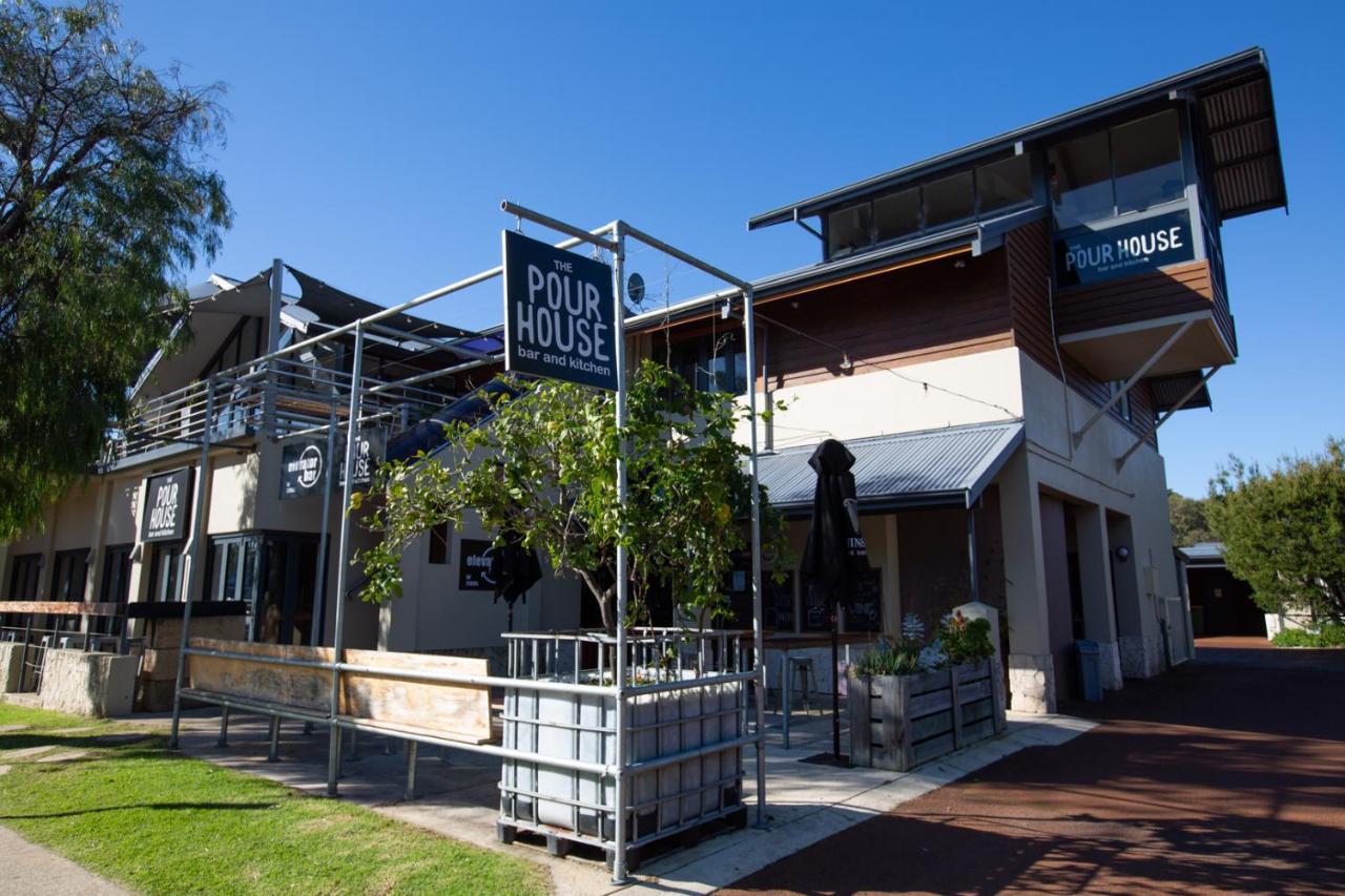 Dunsborough Apartments & Suites Extérieur photo