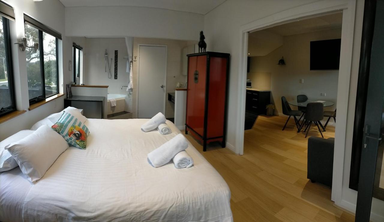 Dunsborough Apartments & Suites Extérieur photo
