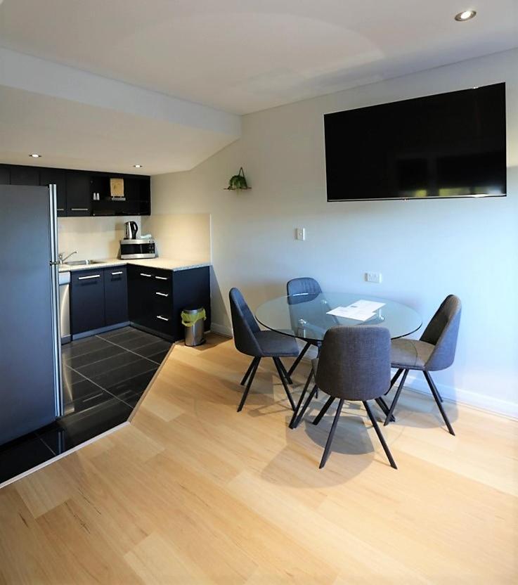 Dunsborough Apartments & Suites Extérieur photo