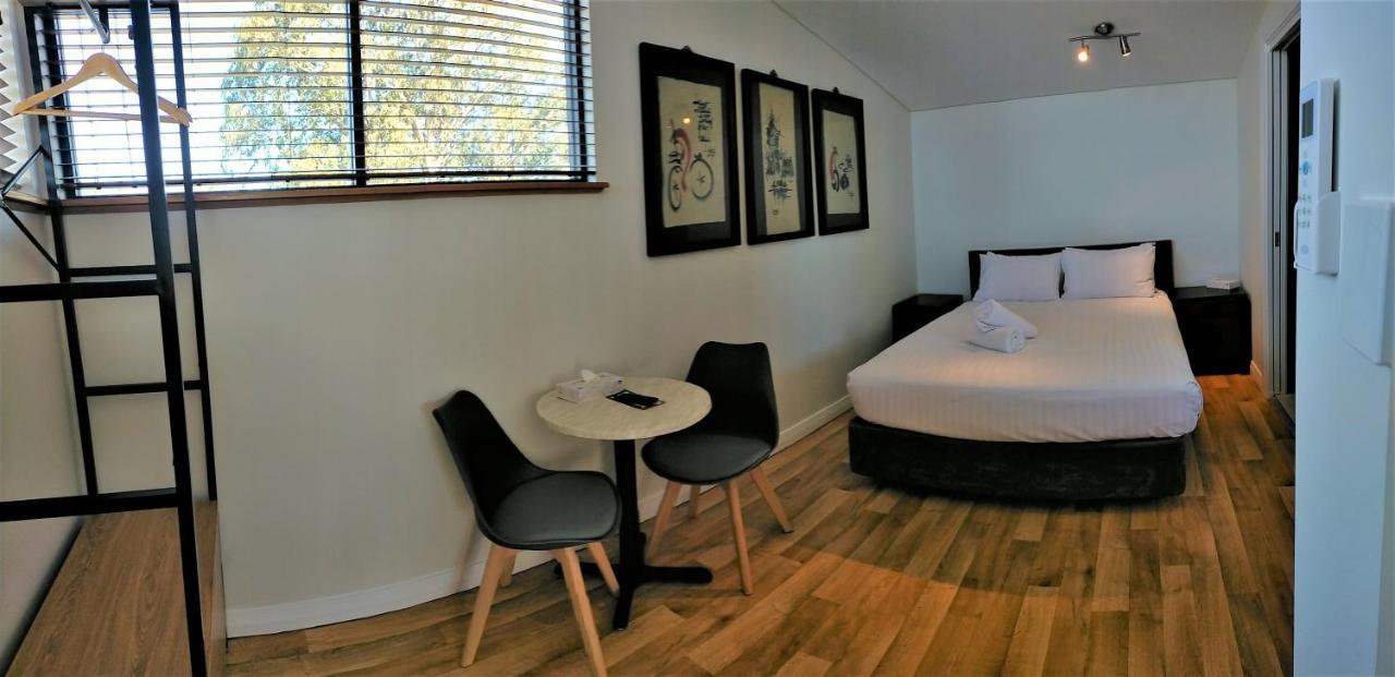 Dunsborough Apartments & Suites Extérieur photo