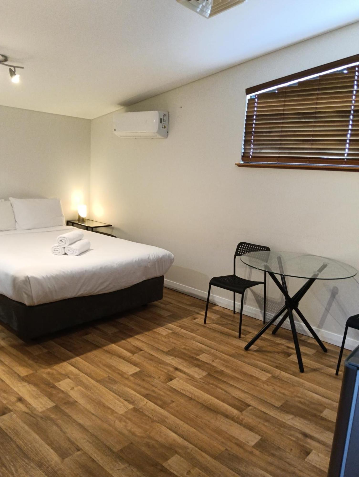Dunsborough Apartments & Suites Extérieur photo